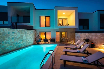 Traumhafte Villa Navy Lemon in Vodice mit pri