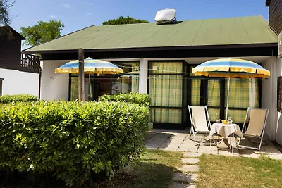 Bungalow mit Klimaanlage, Internet, Garten un