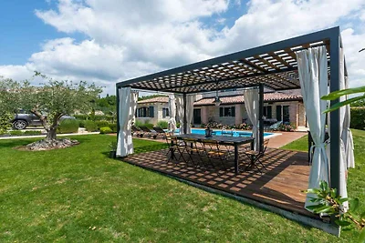Villa mit Klimaanlage und Pool