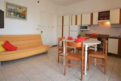 Studio mit Klimaanlage und Balkon