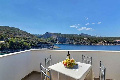 Ferienwohnung am Meer mit Balkon