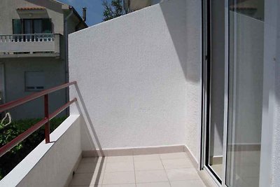 Ferienwohnung mit Balkon und Meerblick direkt