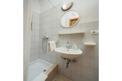 Ferienwohnung mit Balkon und Meerblick