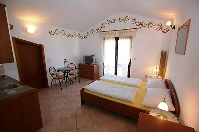 Studio mit Grill und Parkplatz