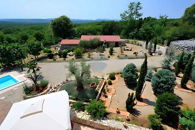 Villa mit Meerblick und Pool