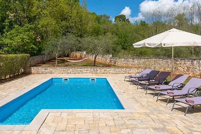 Villa mit Klimaanlage und Pool