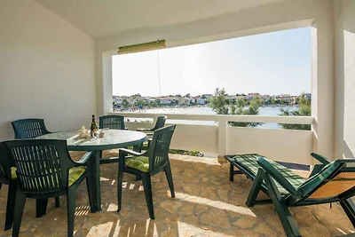 Studio mit Balkon und Meerblick