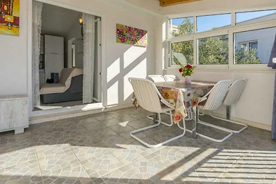 Ferienhaus mit Pool und Grillmöglichkeit