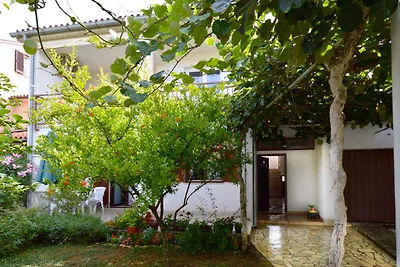 Studio mit Balkon und Klimaanlage