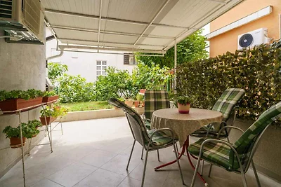 Studio mit Terrasse und Klimaanlage