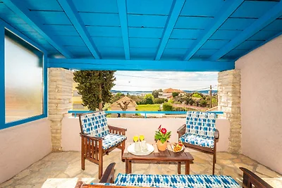 Ferienhaus mit grosser Terrasse und 2 Bäder