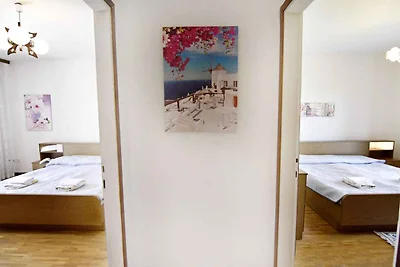 Ferienwohnung mit drei Schlafzimmern, Terrass