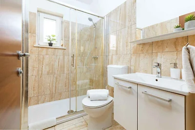 Ferienwohnung mit einem Schlafzimmer und Balk