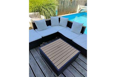 Ferienwohnung mit Pool, Klimaanlage und