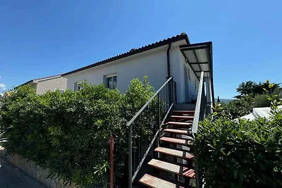 Ferienwohnung mit Klimaanlage und Balkon