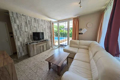 Ferienhaus mit Klimaanlage, Pool, Terrasse un