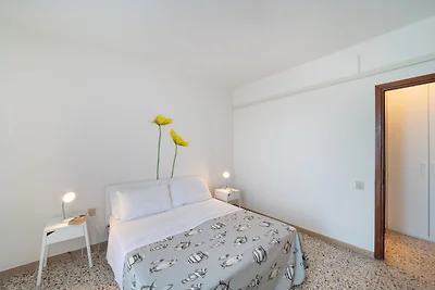 Ferienwohnung mit Klimaanlage und Balkon