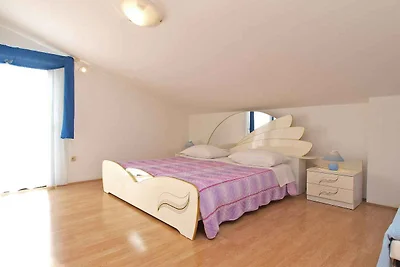 Ferienwohnung mit Klimaanlage und Balkon