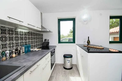 Ferienhaus mit Klimaanlage und Aussen-Whirlpo