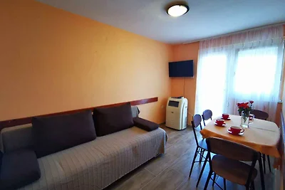 Ferienwohnung mit Balkon und Klimaanlage