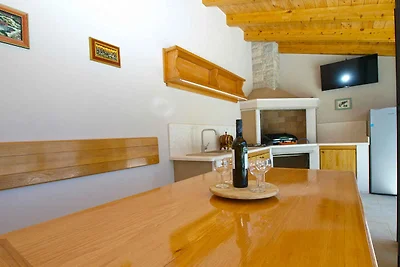 Villa mit Pool und Klimaanlage