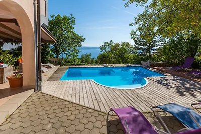 Ferienwohnung mit Meerblick und Pool