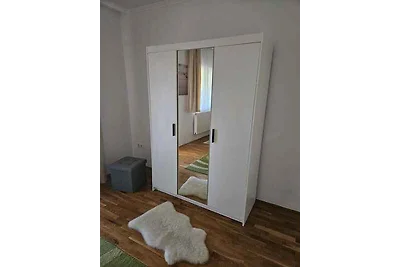 Ferienwohnung im Erdgeschoss, die Terrasse bl