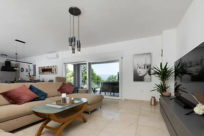 Villa Villa Petra (699084,235)