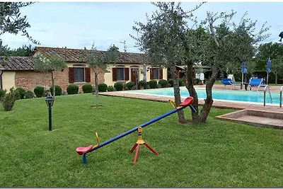 Villa mit Swimmingpool, WLAN und Klimaanlage 