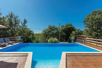 Ferienwohnung mit privatem Pool