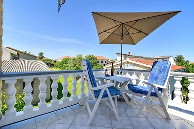 Ferienwohnung mit Klimaanlage und Balkon