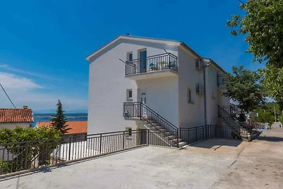 Studio mit Pool und Meerblick