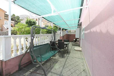 Ferienwohnung mit Klimaanlage und Terrasse