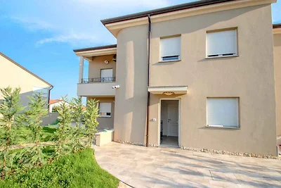 Ferienwohnung mit Terrasse und Klimaanlage