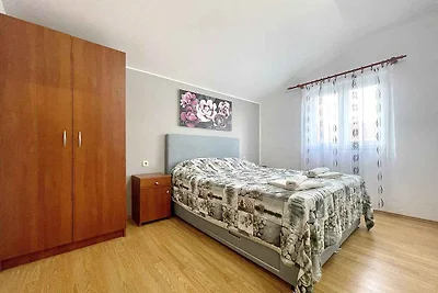 Ferienwohnung mit Balkon und Klimaanlage