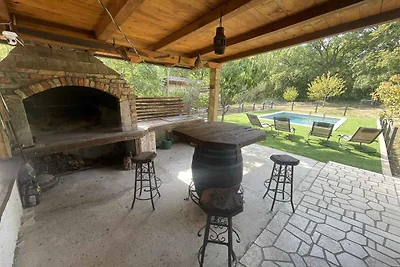 Ferienhaus an ruhiger Lage mit Pool
