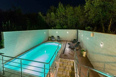 Ferienwohnung mit Terrasse und Aussenpool