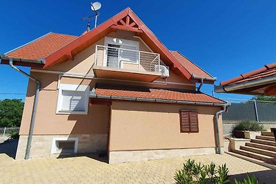 Ferienhaus mit Panorama blick und Pool