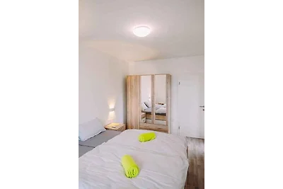 Ferienwohnung Sara mit Meerblick und Pool