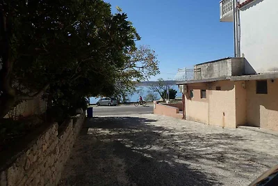 Gemütliches Studio mit Meerblick in Starigrad