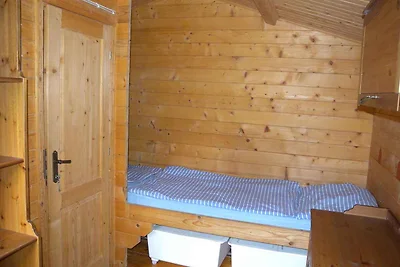 Ferienhaus /Holzhaus nur 200 m vom Strand