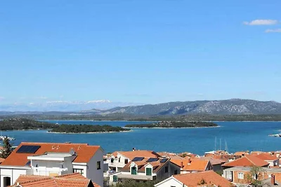 Gemütliche Familienvilla mit Meerblick auf