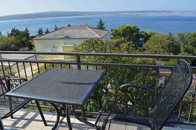 Ferienwohnung mit Balkon und Aussicht