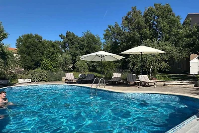 Ferienwohnung mit Pool & Balkon