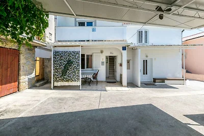 Ferienhaus mit Klimaanlage und Grill