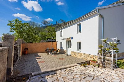 Ferienhaus mit Terrasse und Klimaanlage