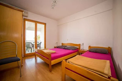 Studio-Apartment in Srima in der Nähe von Vod