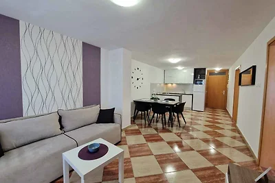 Ferienwohnung mit Klimaanlage und Balkon