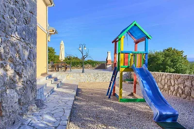 Villa mit Pool für 6 Personen
