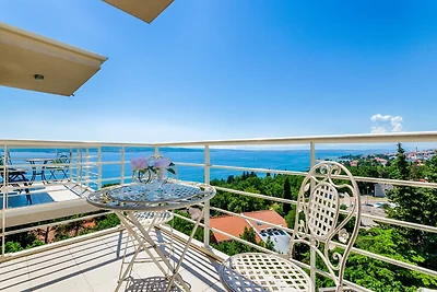 Ferienwohnung mit Balkon und Klimaanlage